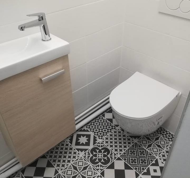 Rénovation d’un WC suspendu avec création d’une douche
